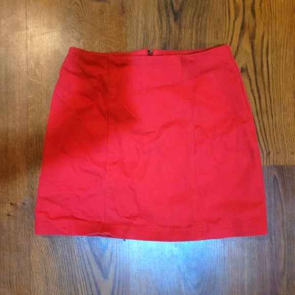 Forever 21 Size small denim like Mini skirt in red - Picture 3 of 3